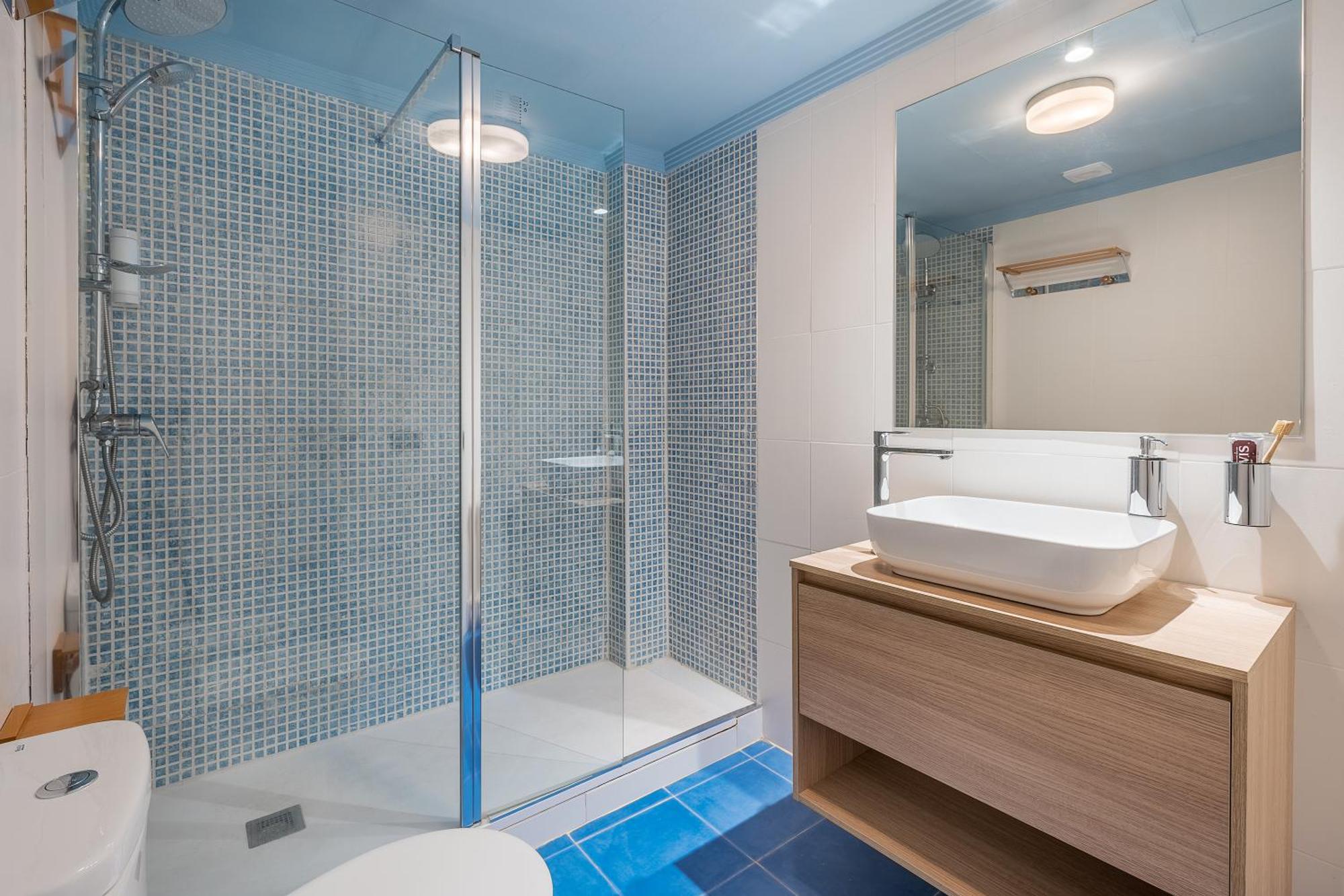 Granada Suites By Olala Homes Eksteriør billede