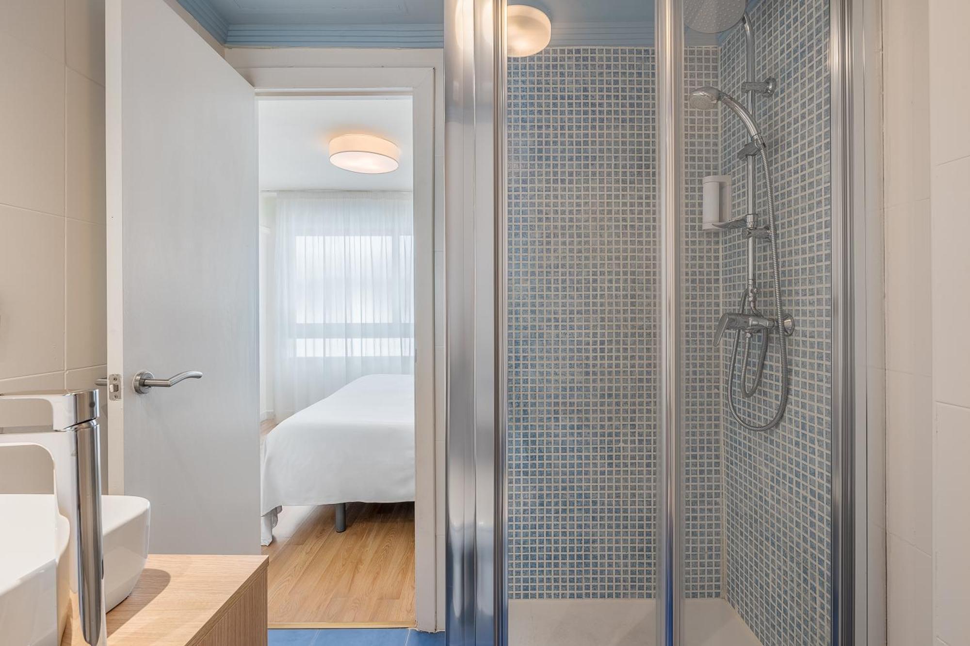 Granada Suites By Olala Homes Eksteriør billede